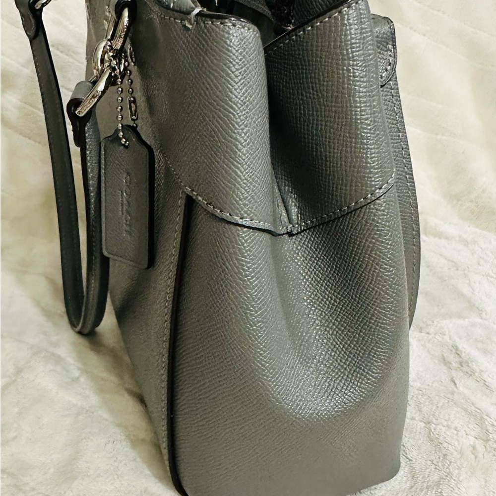Coach “Leah” Crossbody Bag/Satchel, Crossgrain Leather, Gray, Like New - Picture 6 of 8